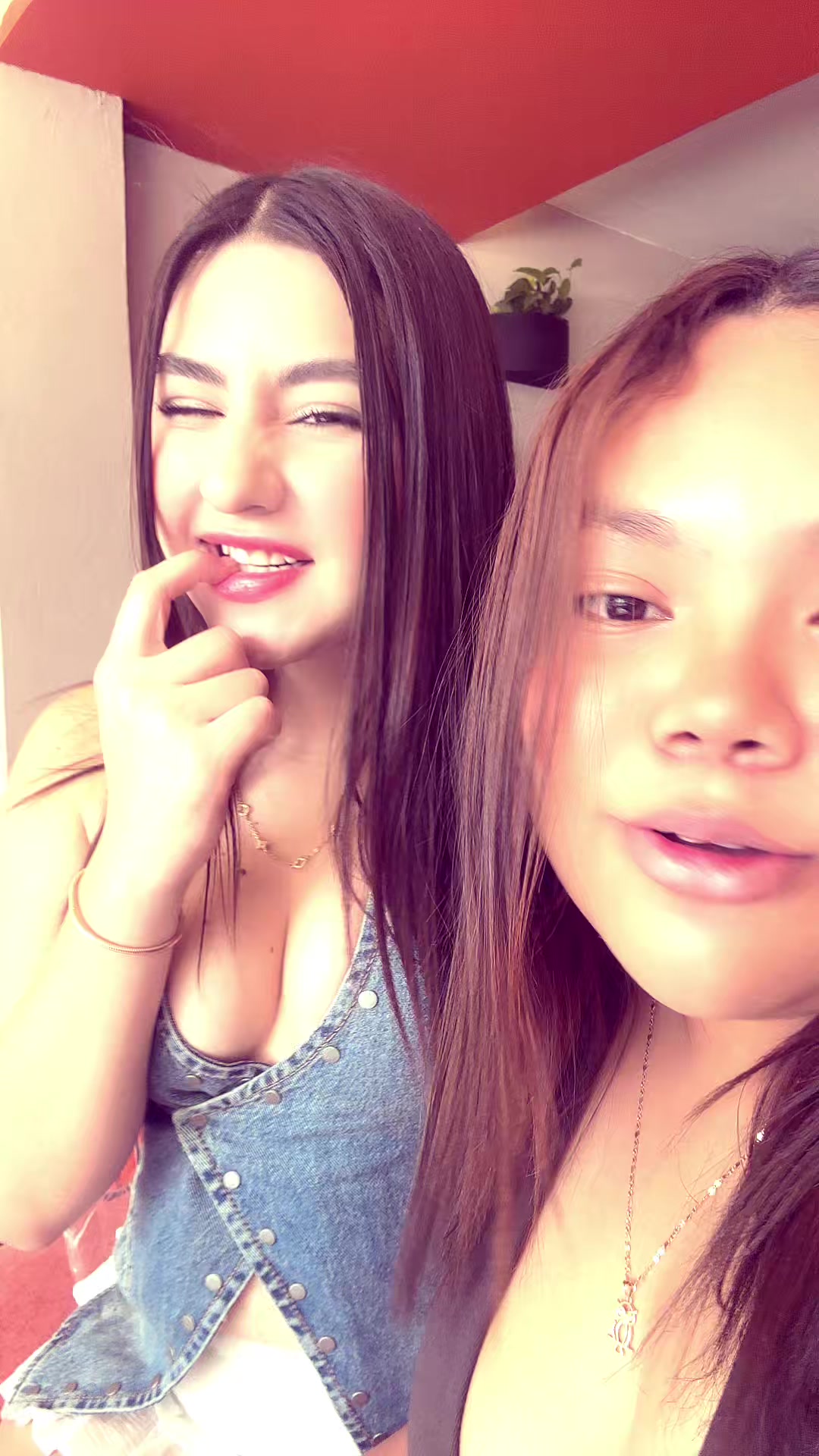 @kitty.tahiti