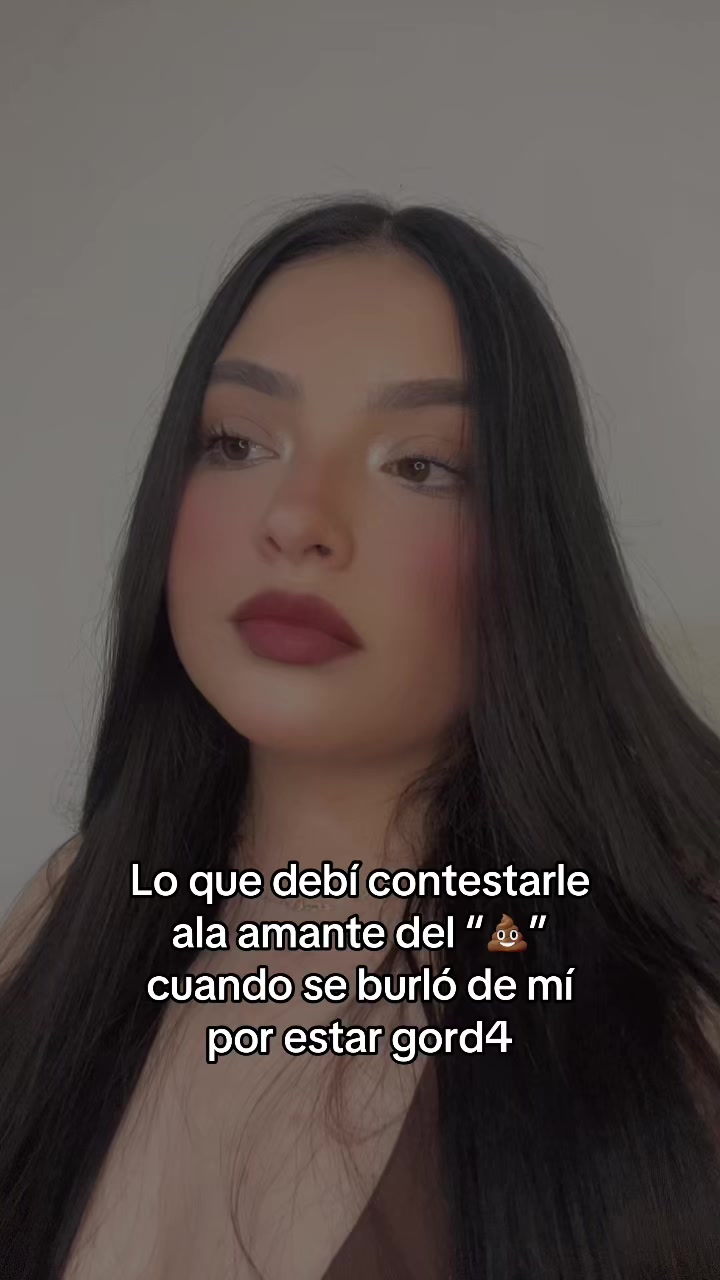 @️Adriana Danzos