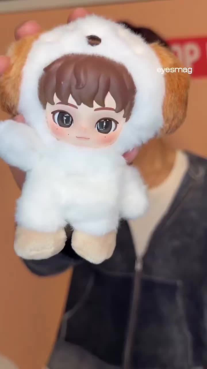 @^・𖥦・^