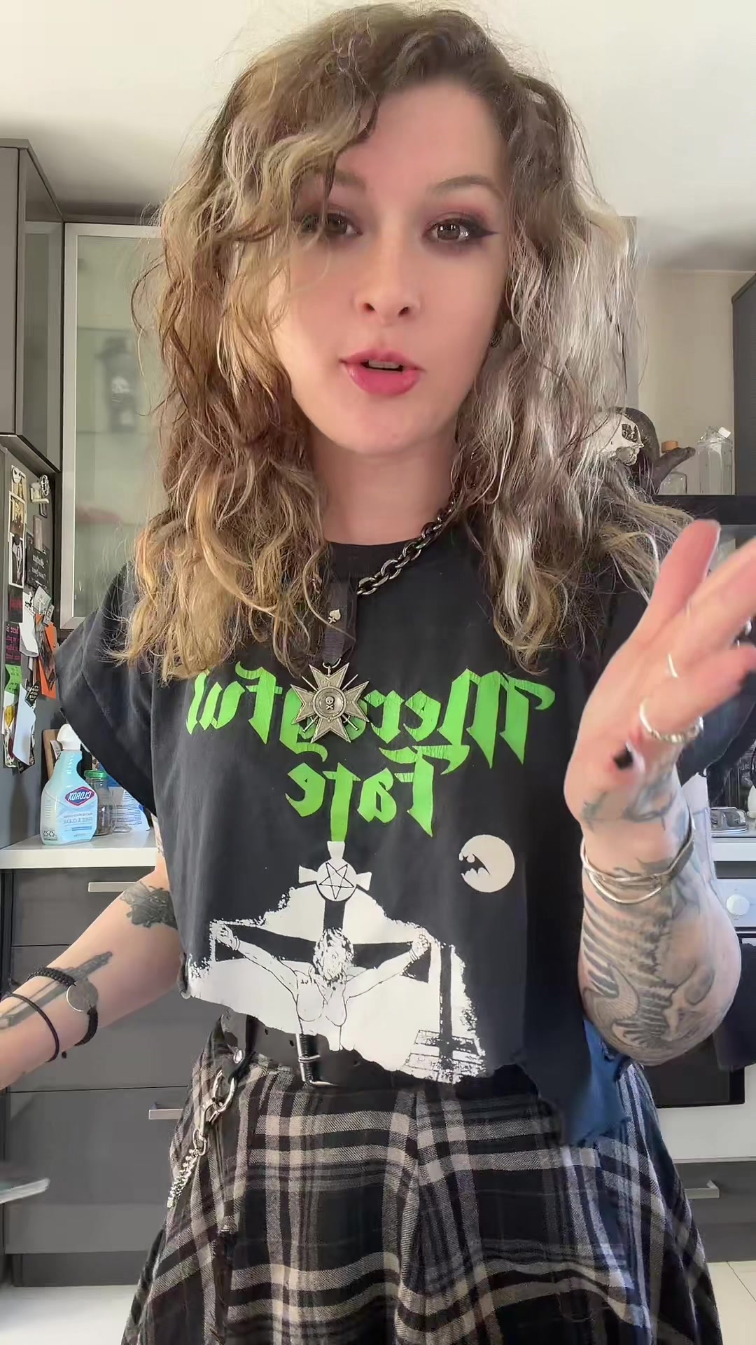 @MOTHICA