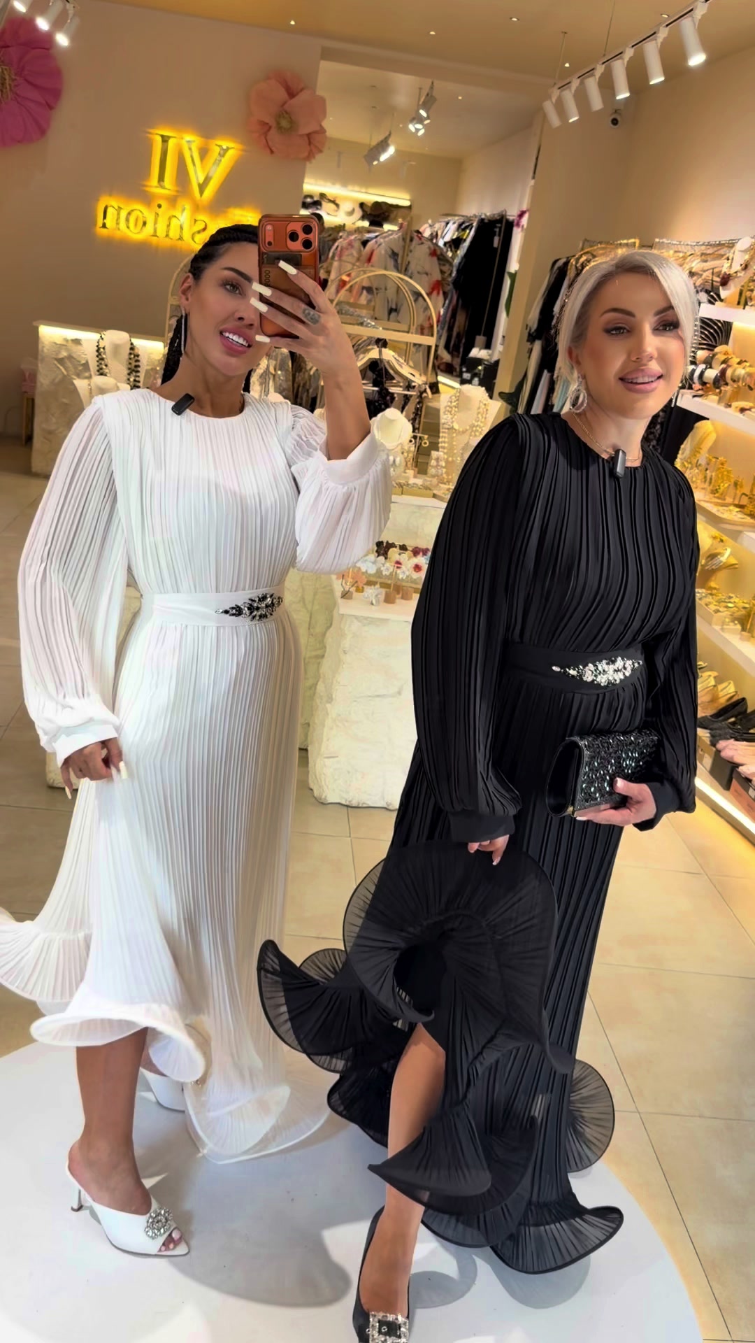 @Vi Fashion