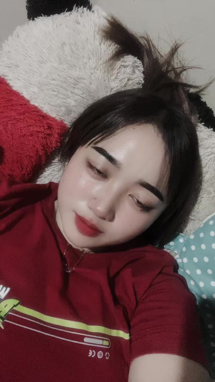 @YESICA FEBRIANA ✨