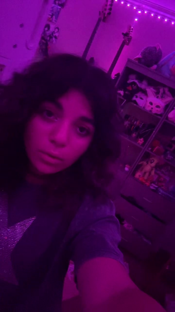 @Just_a_scene_kid_<3