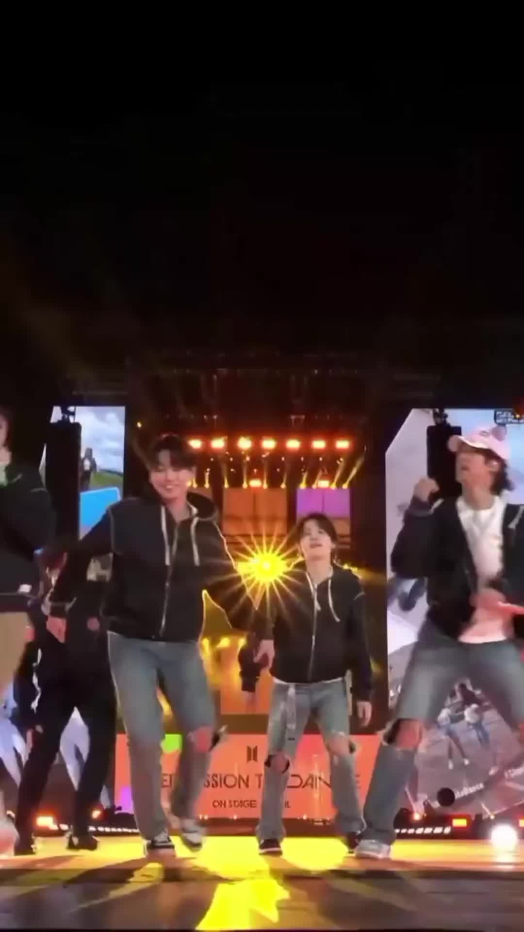 @тαєкσσкᝰ.ᐟ