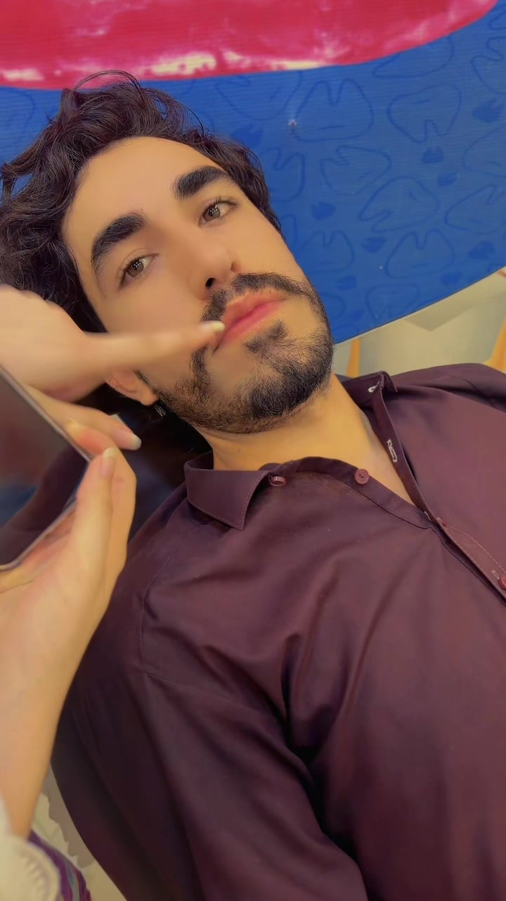 @Dr__Anmoll🦋🦷