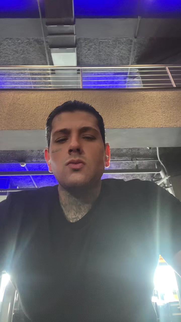 @𝙄&ensp;𝙕&ensp;𝙐&ensp;𝙈&ensp;𝙀&ensp;𝘿 8