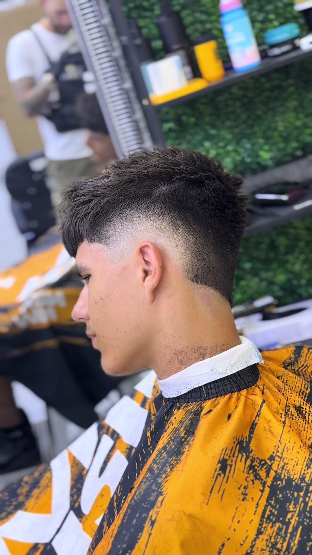 @FRESH BARBERSHOP