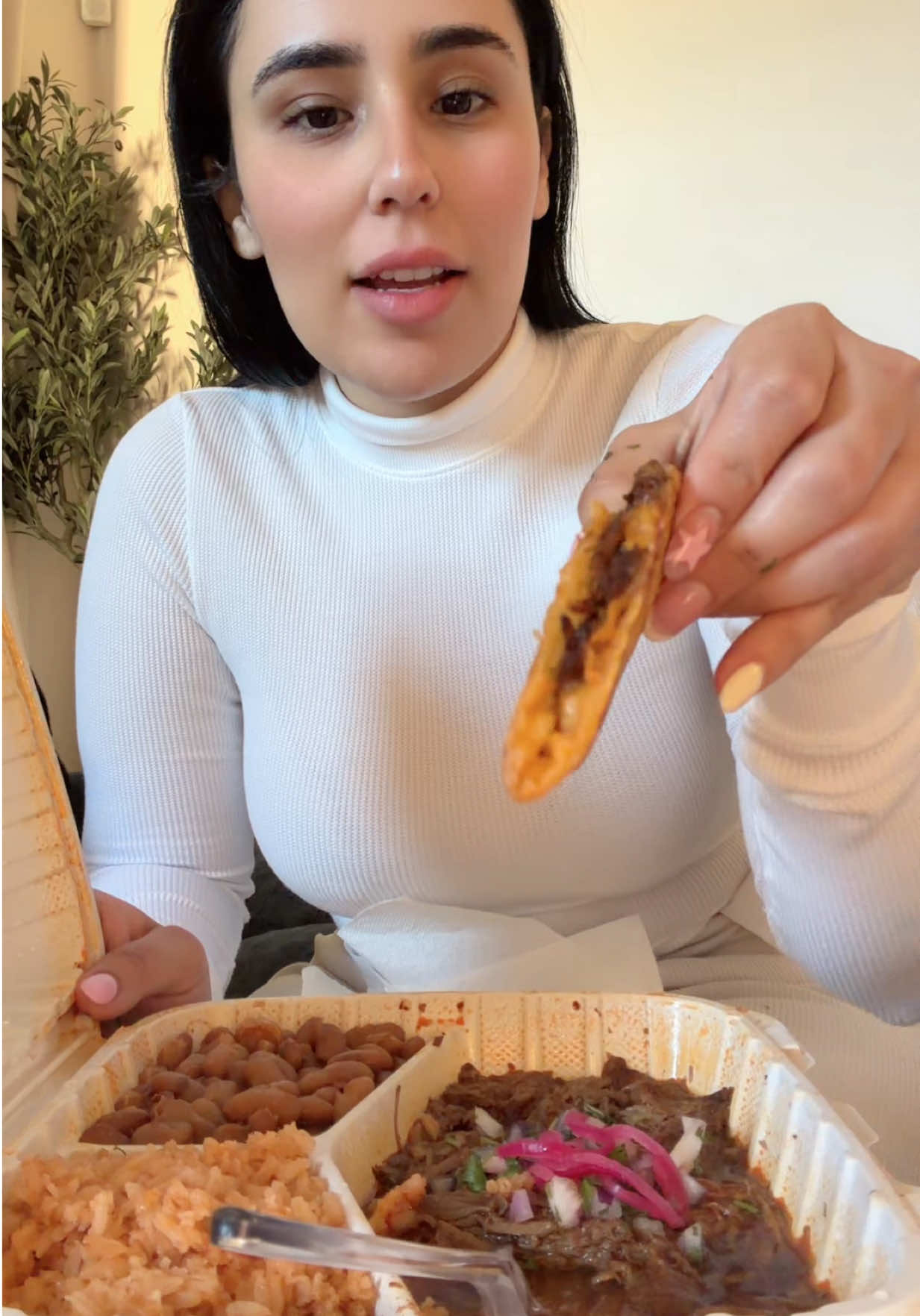 @stephaniereyex