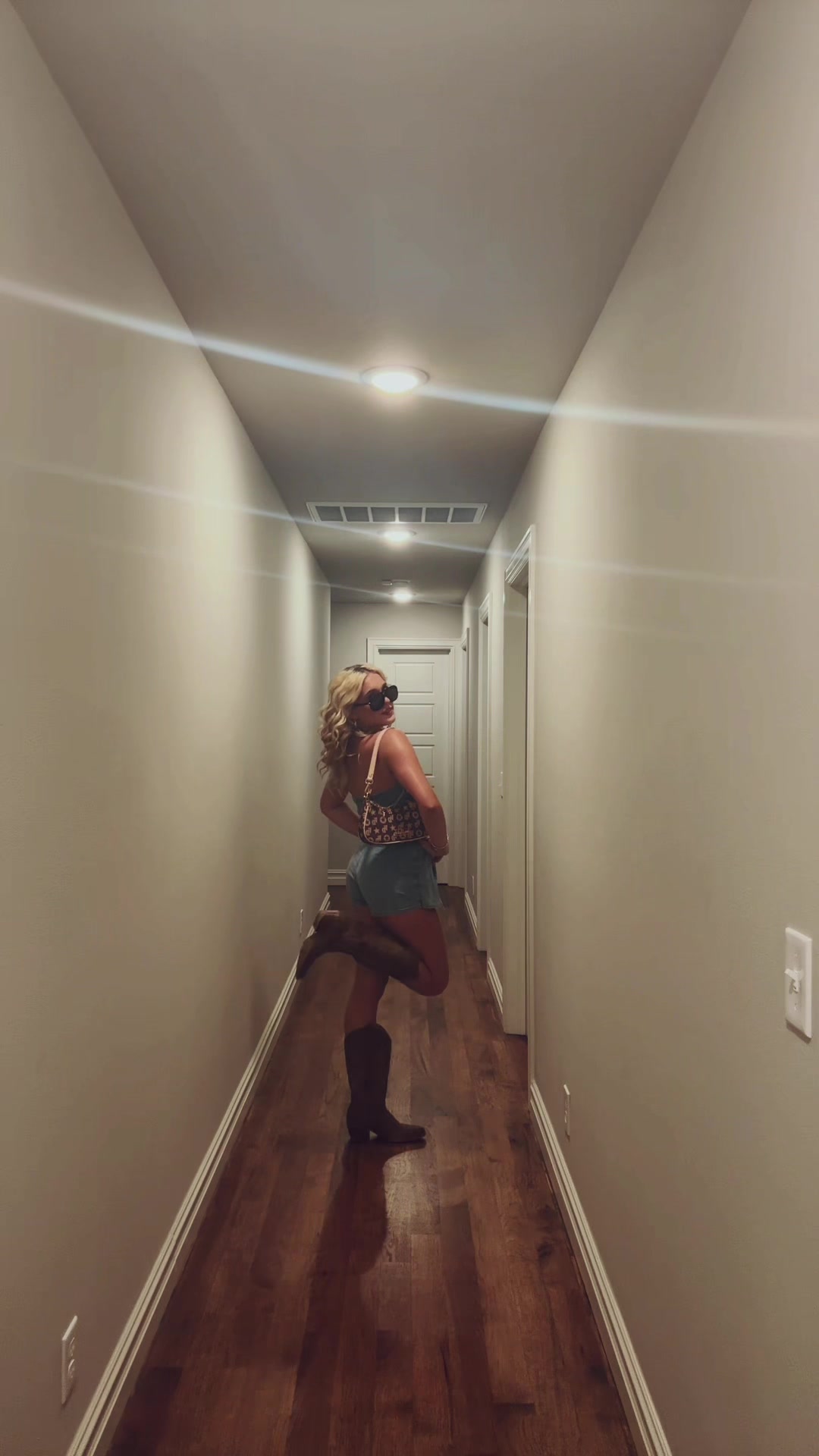 @Averie๐
