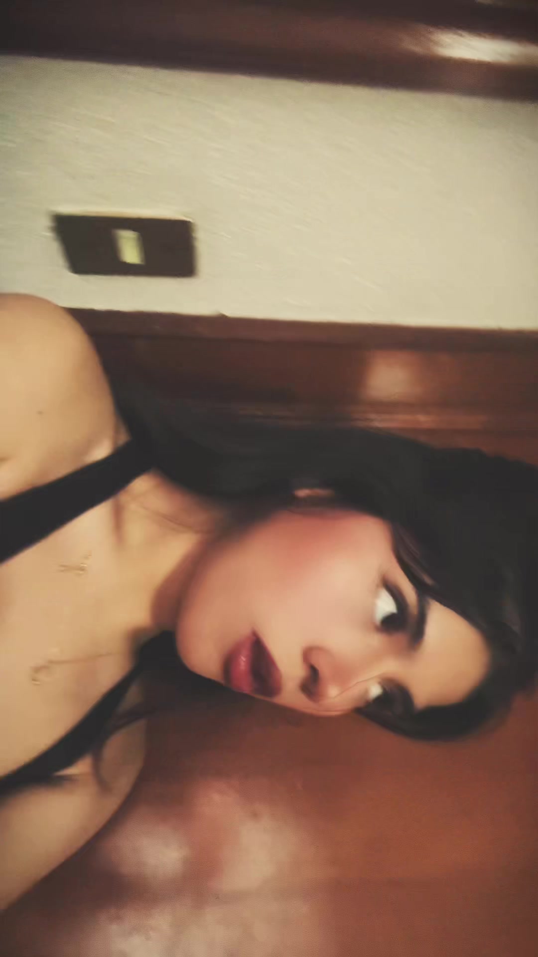 @🪩