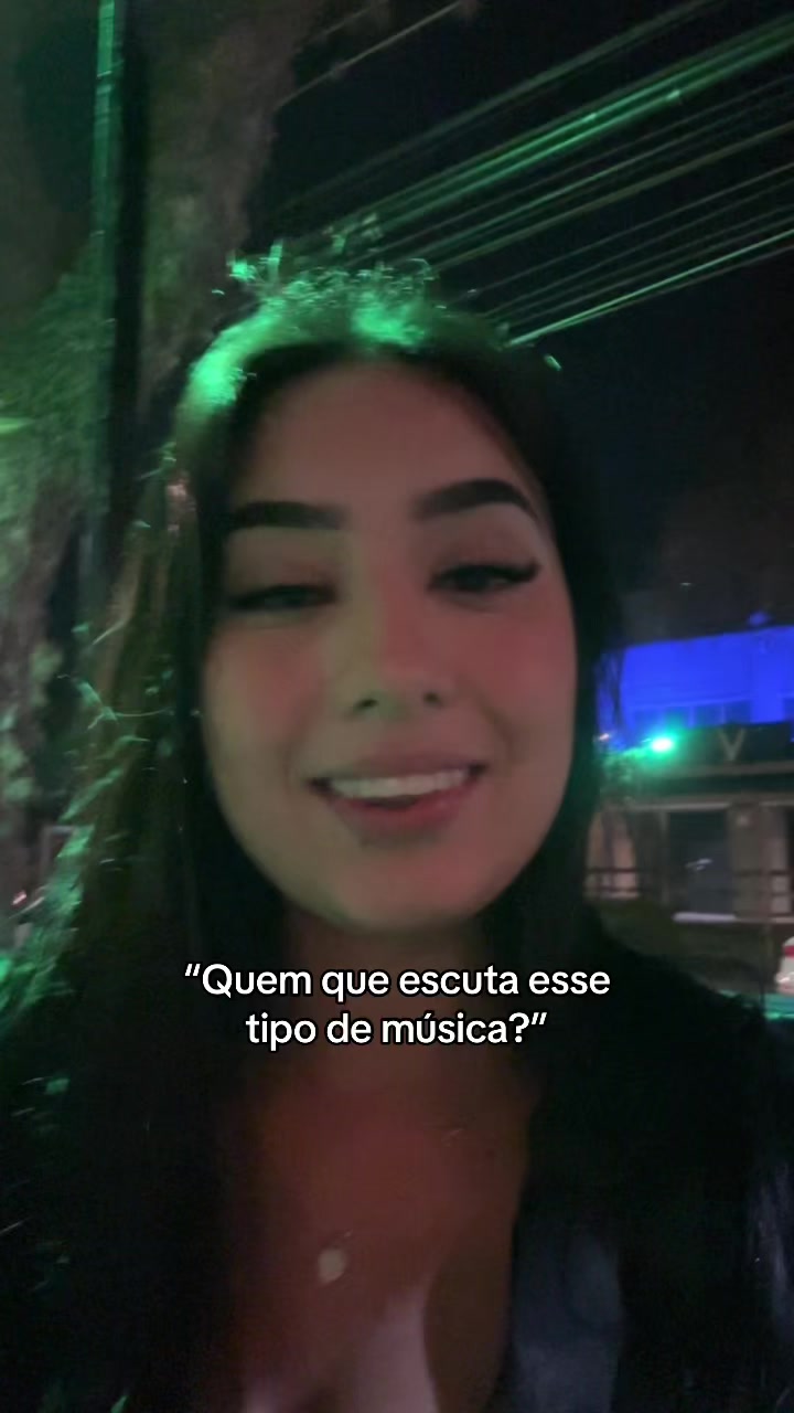 @Camilly Vitoria