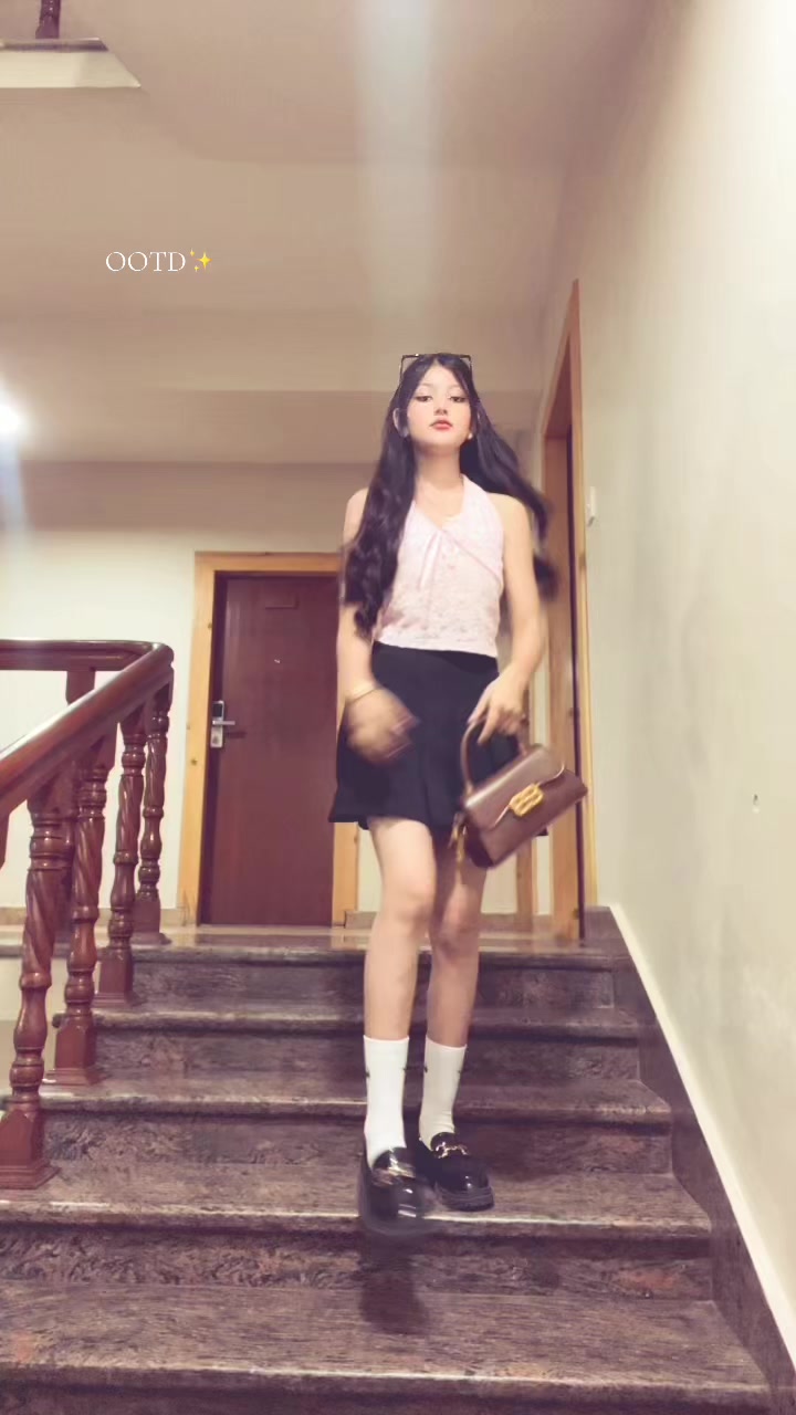 @🧏🏼♀️