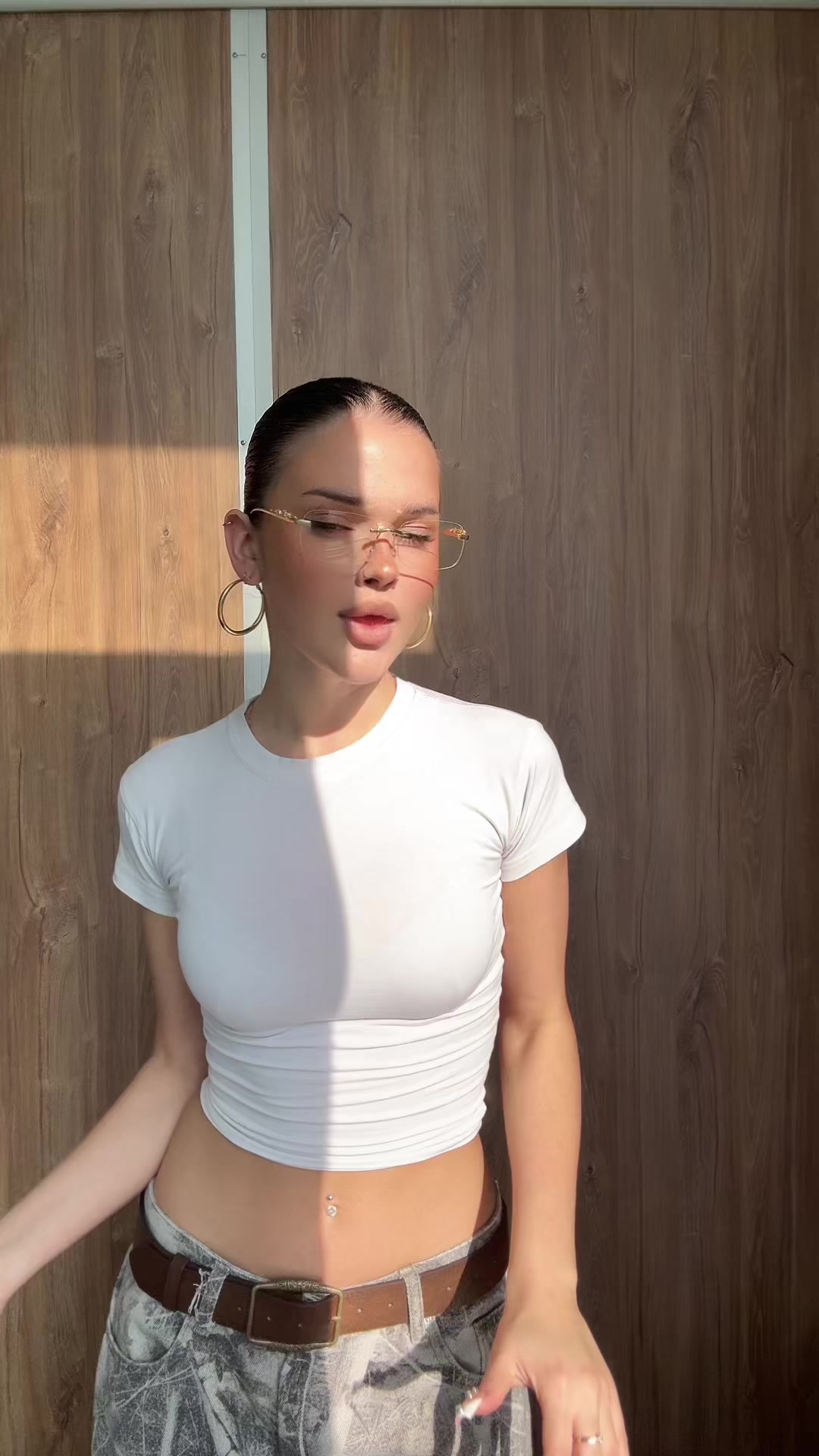 @Вела