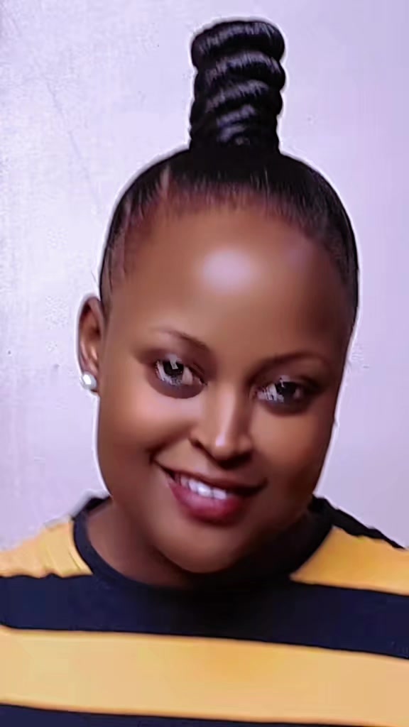 @FAVOUR FLAVIA NAKIBUUKA 🇺🇬