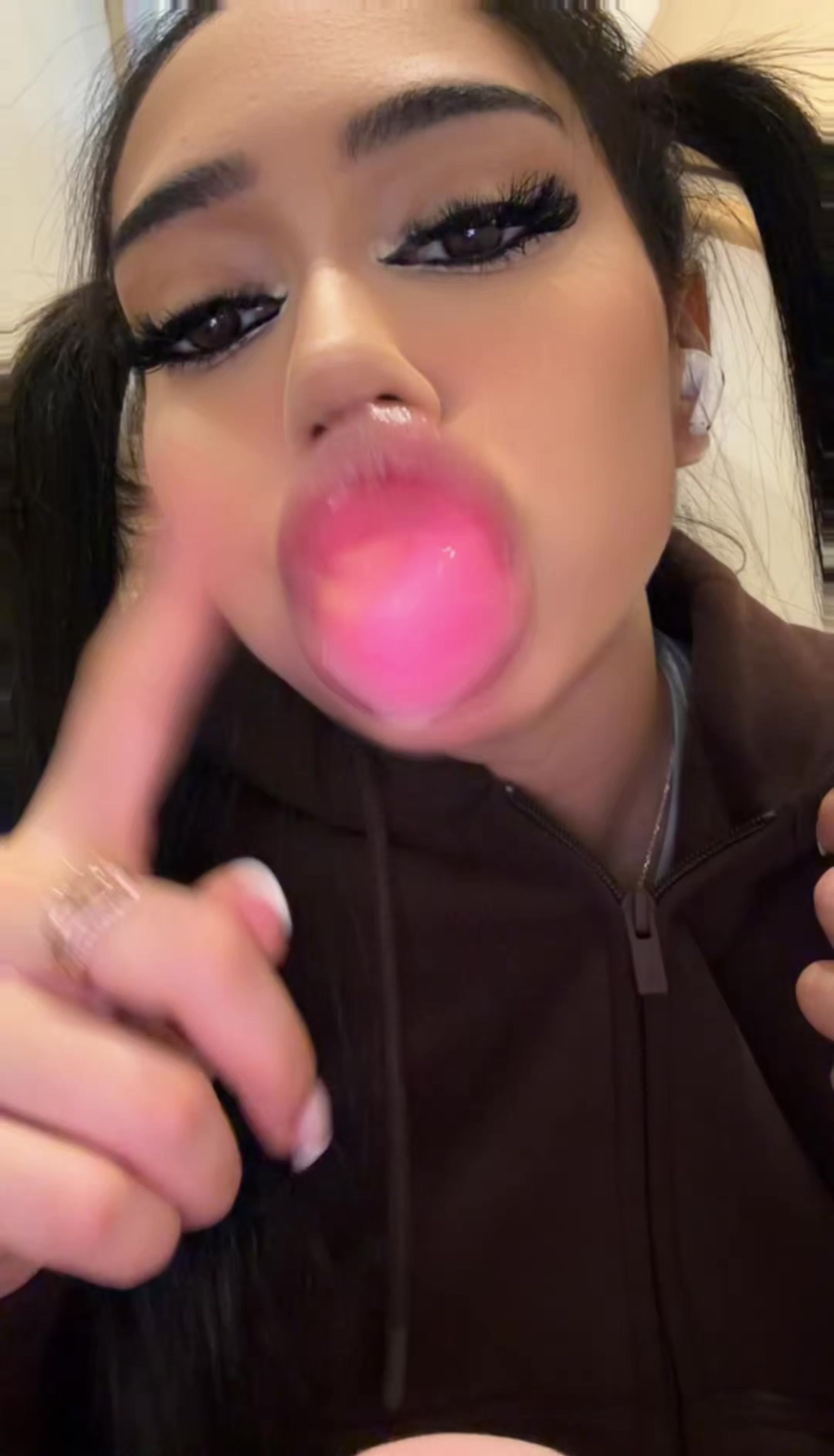 @brattythebaddiee