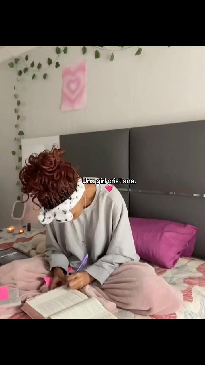 @❀𝑐ℎ𝑟𝑖𝑠𝑡𝑖𝑎𝑛 𝑔𝑖𝑟𝑙❀