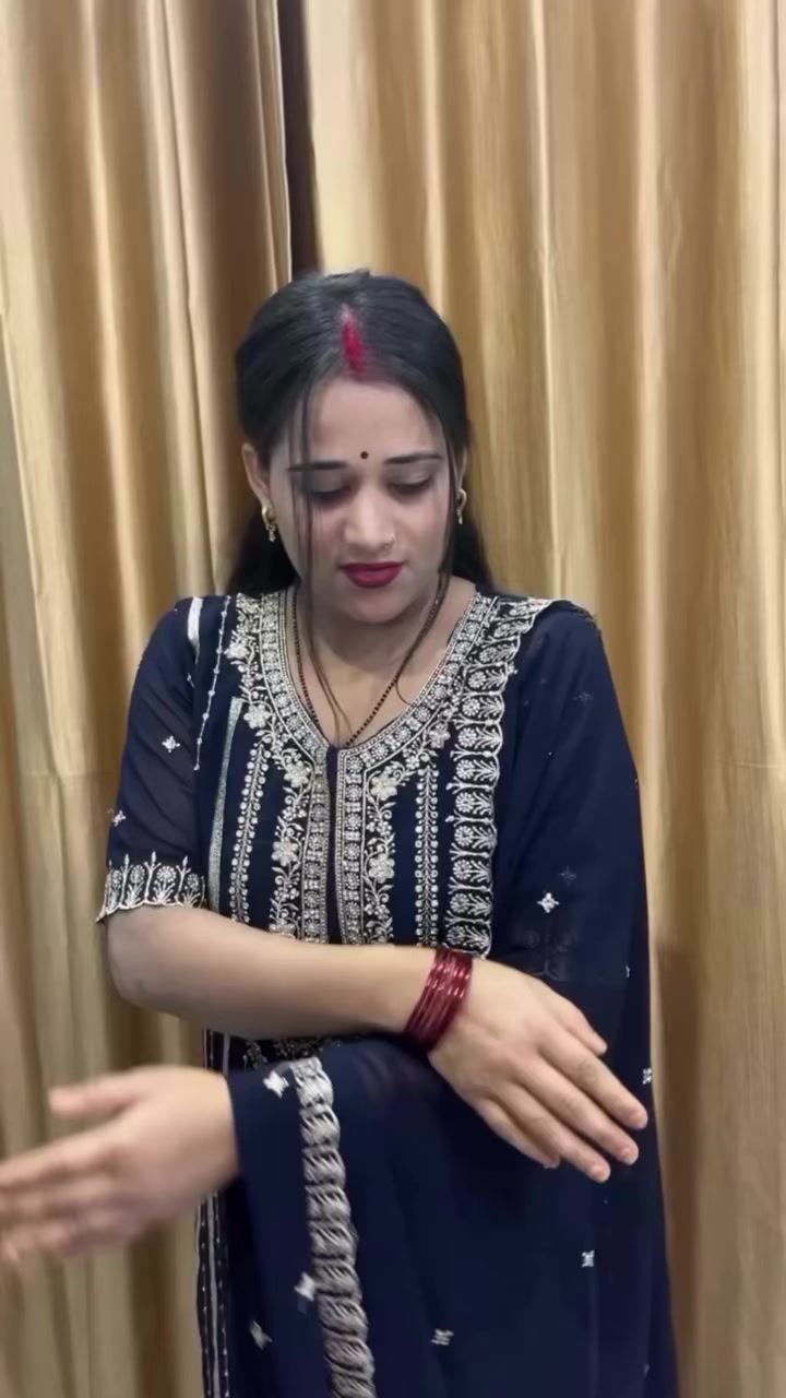 @Sarikajais10