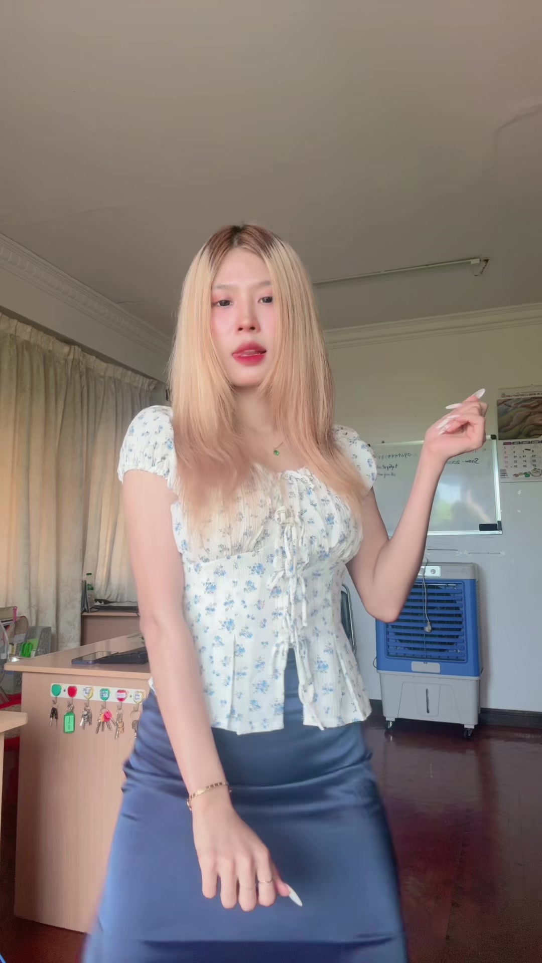 @Akari🦦