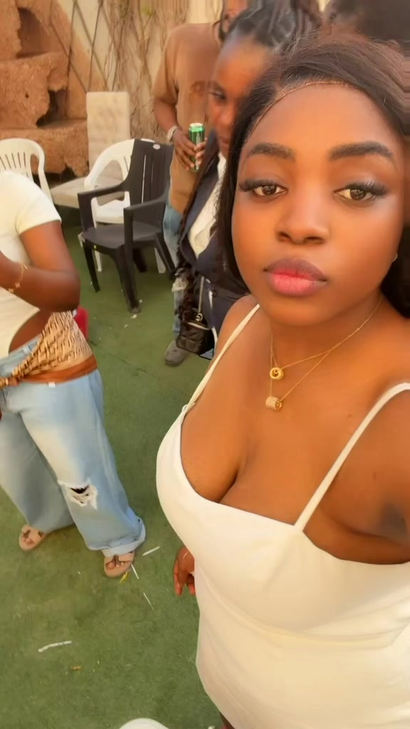 @Rosyb02
