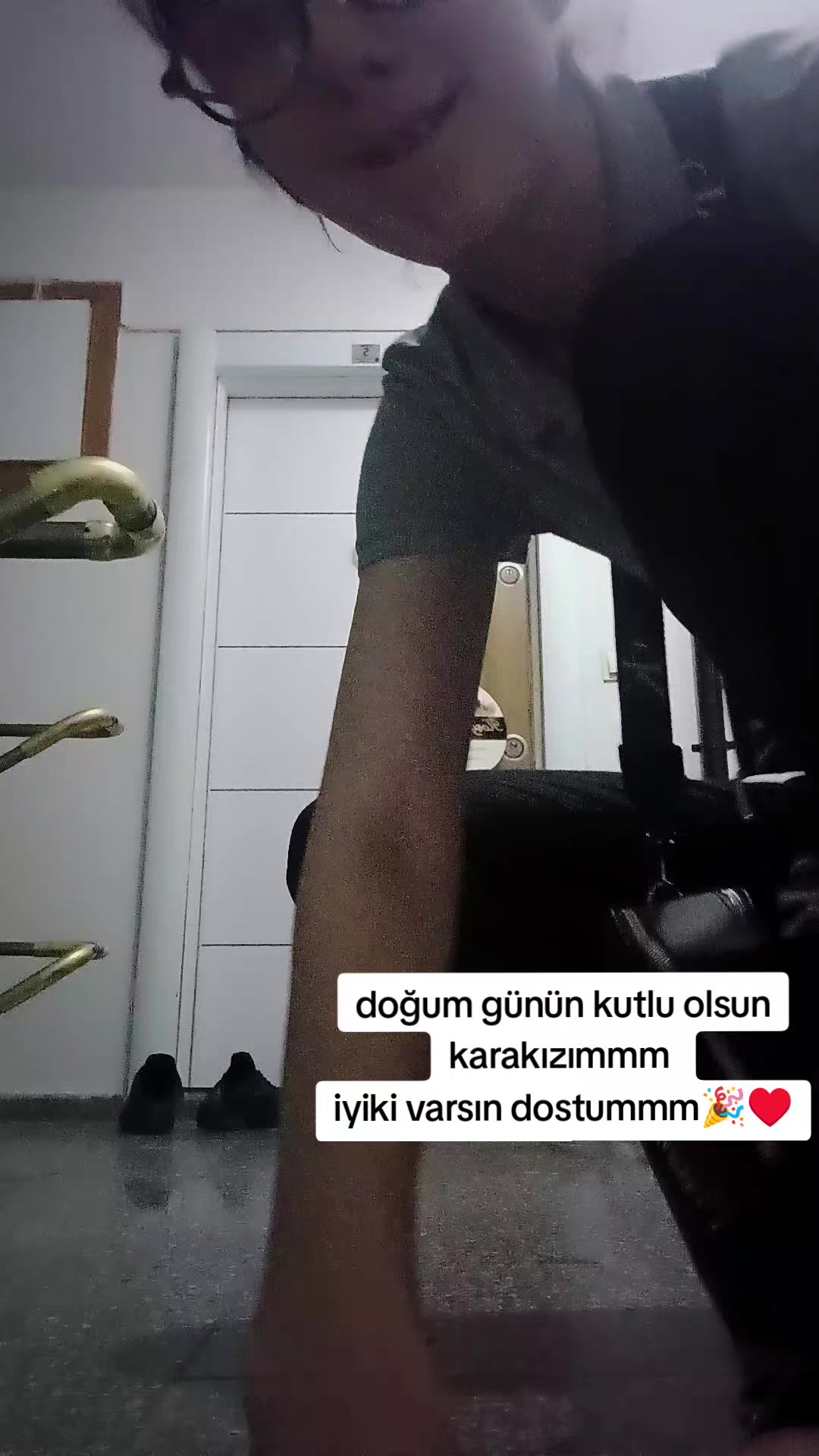@👻