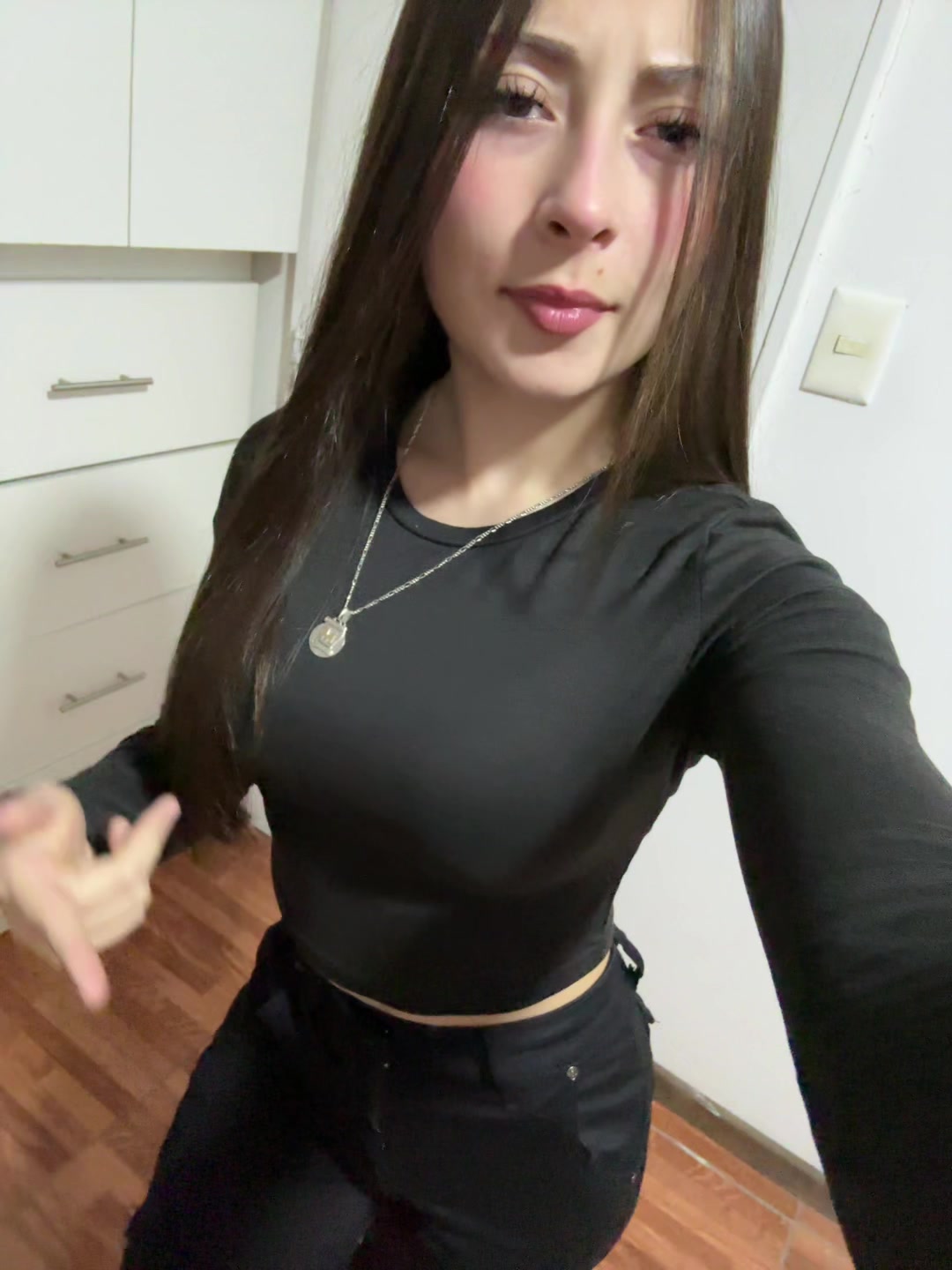 @🦦
