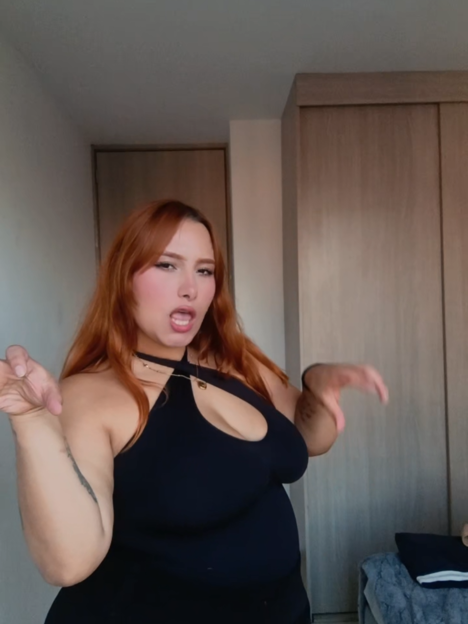 @Yennifer López