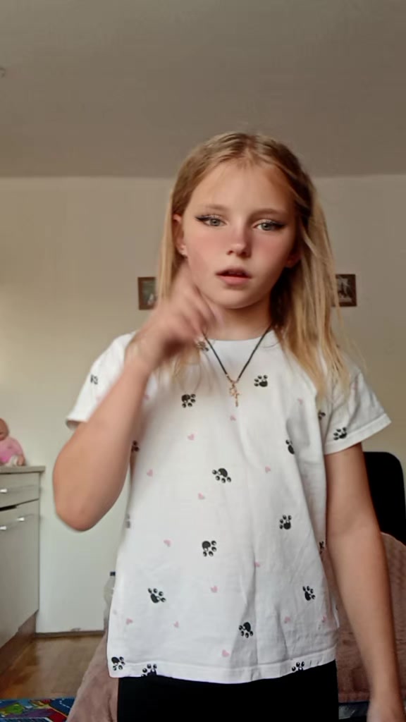 @стабильно софия😛