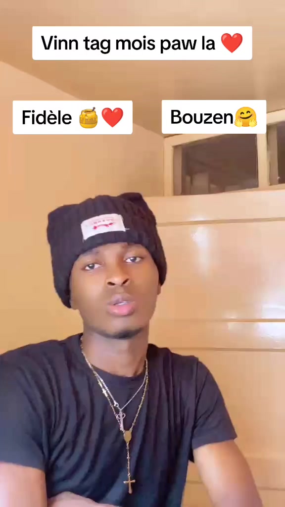 @mickey_mask_