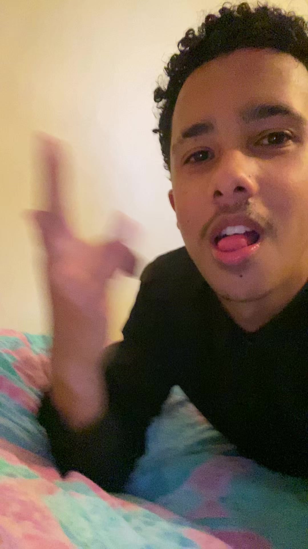 @𝔱𝔢𝔯𝔯𝔦_𝔞𝔯𝔢𝔫𝔡𝔰𝔢