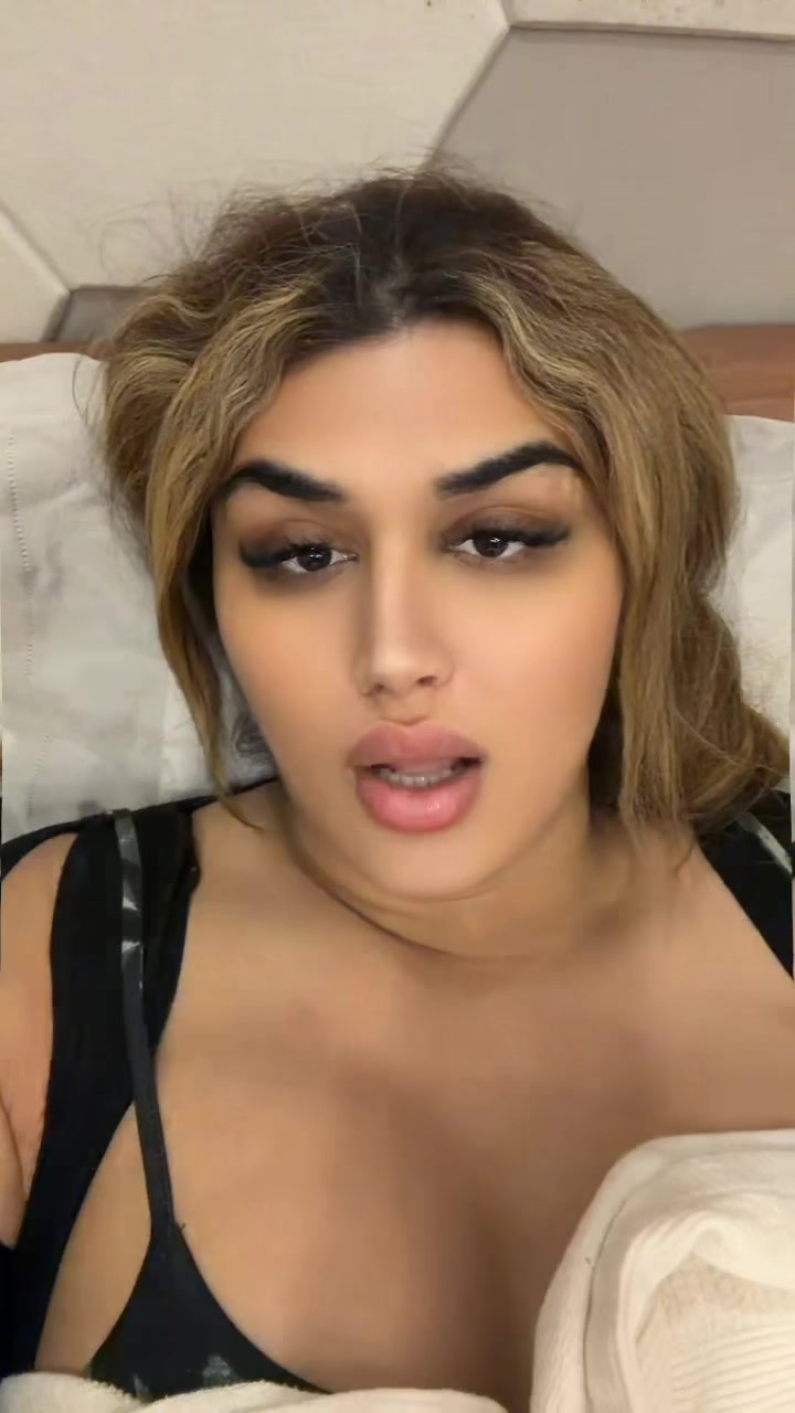 @Haniya🇨🇦