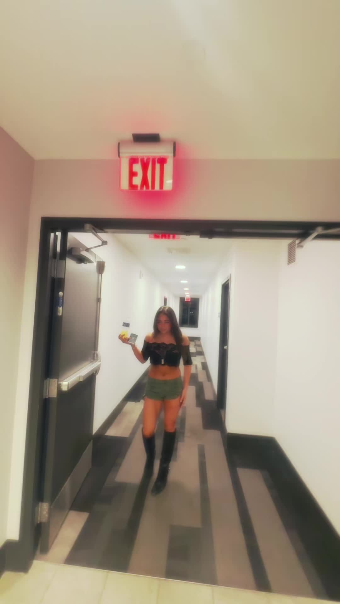 @mia