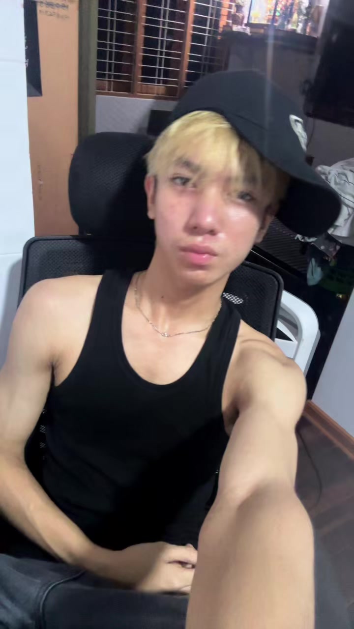 @Lin Myat Thurain