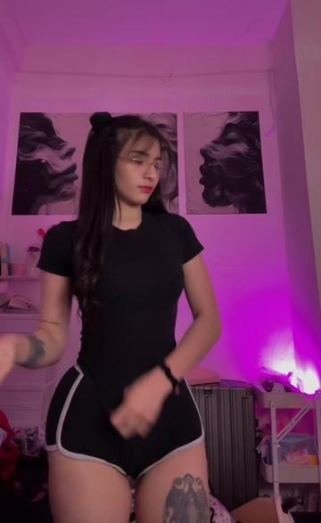 @_aikieya