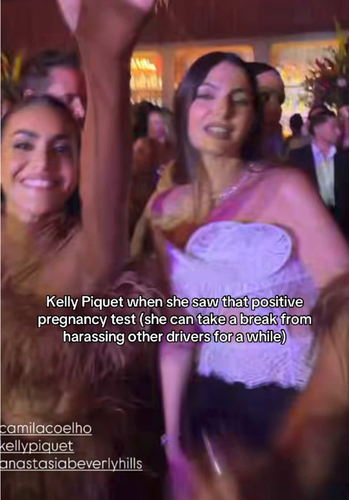 @KELLY PIQASS