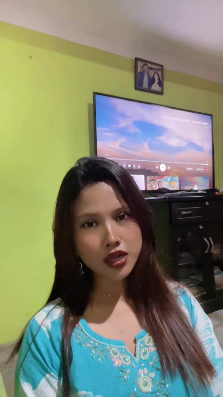 @Mona🤍