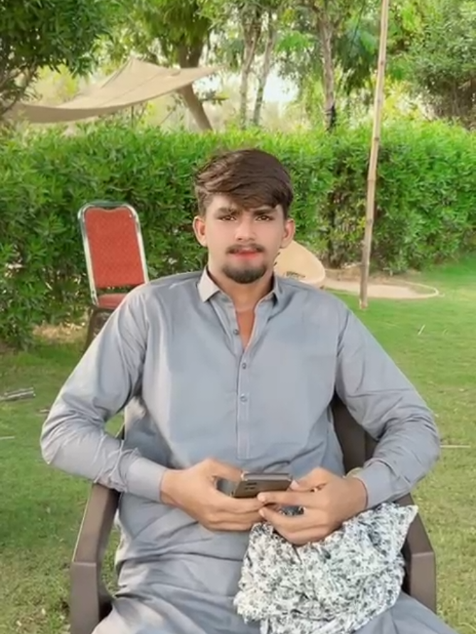 @Malik Mubshir 425🦁🤬