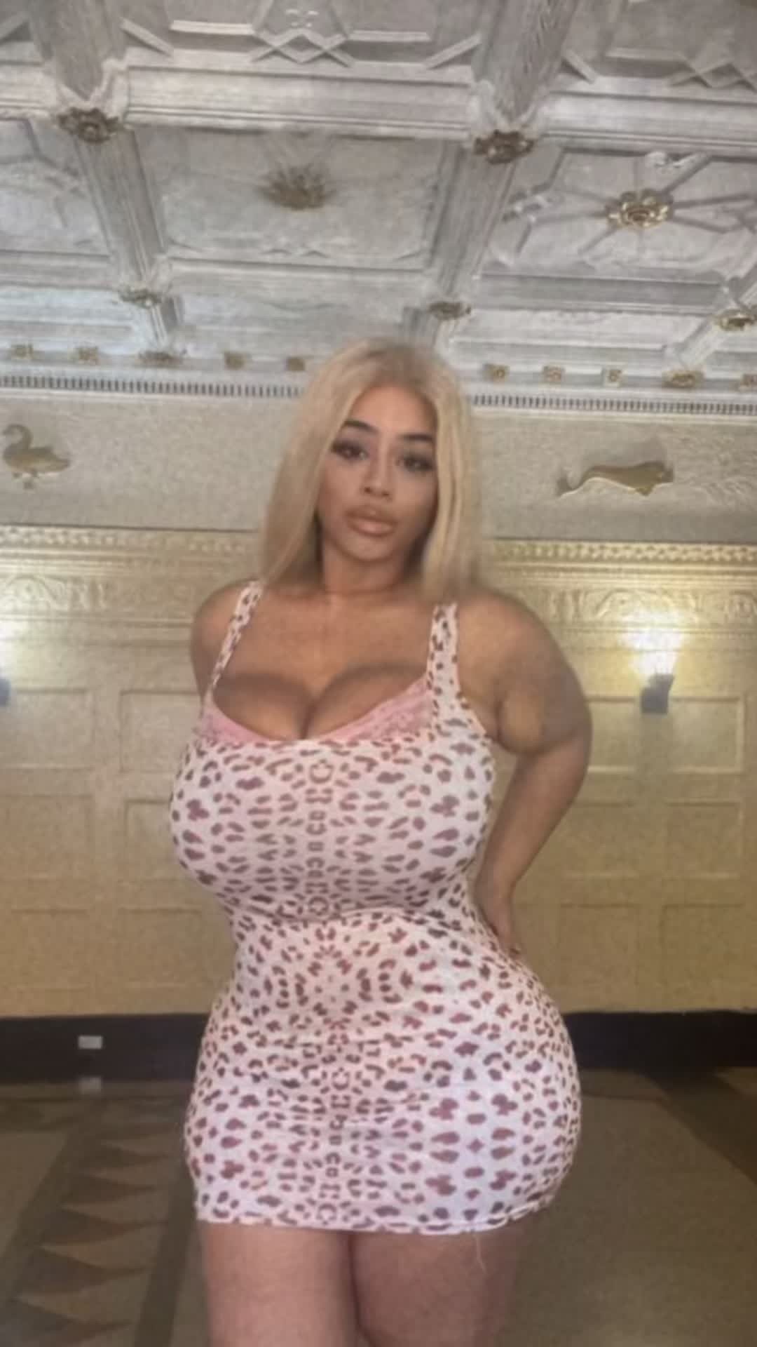 @Shotglassfullofglitter