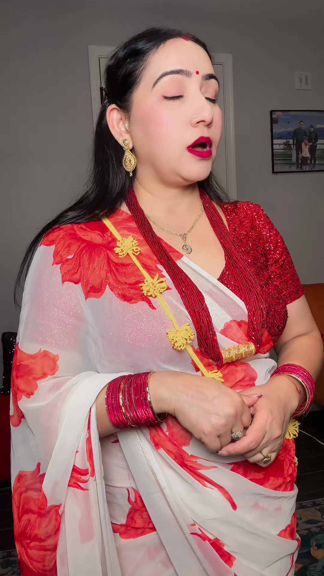 @Mina Keshab