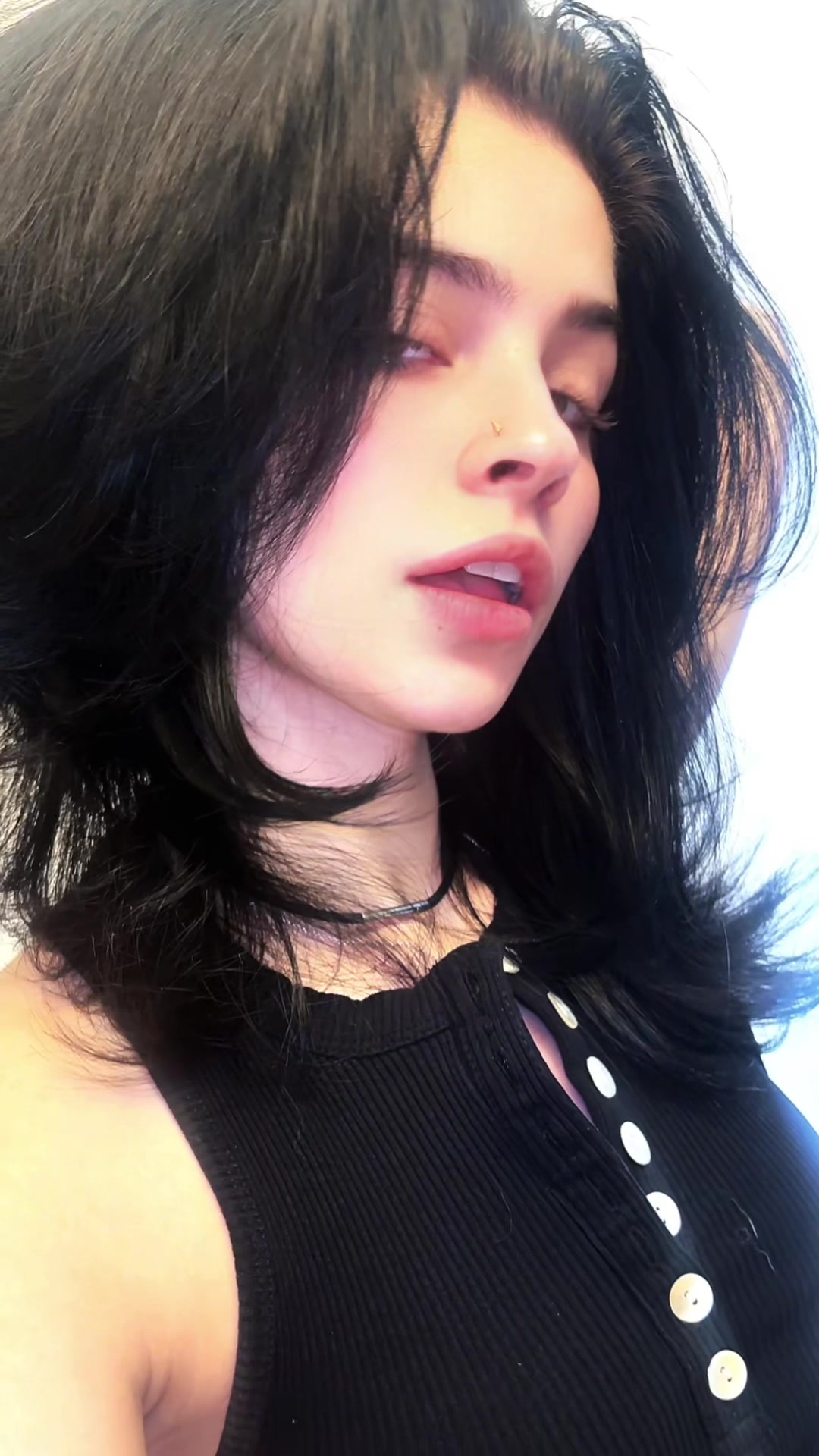 @bella