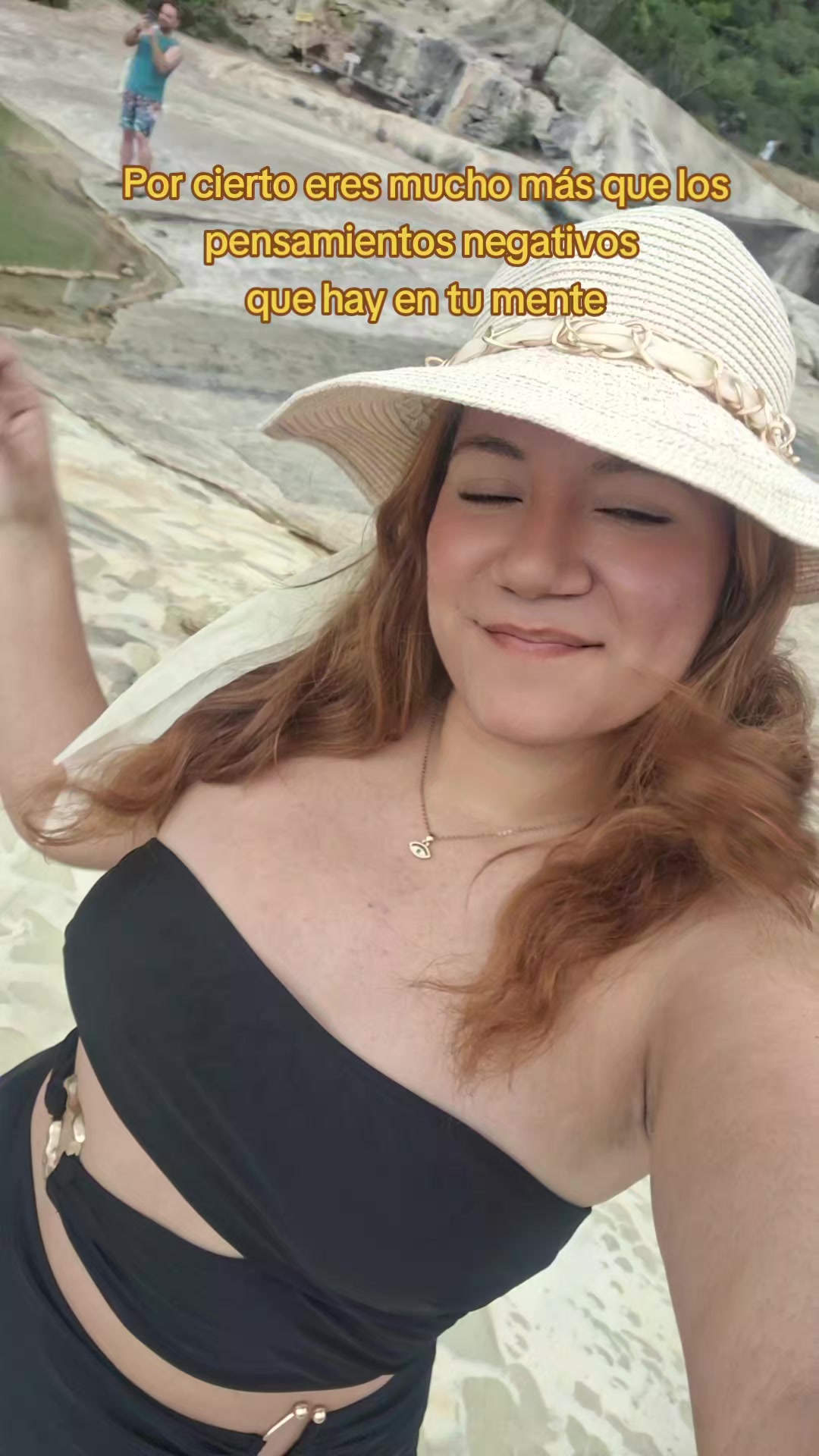 @Alejandra Gay Vlogs