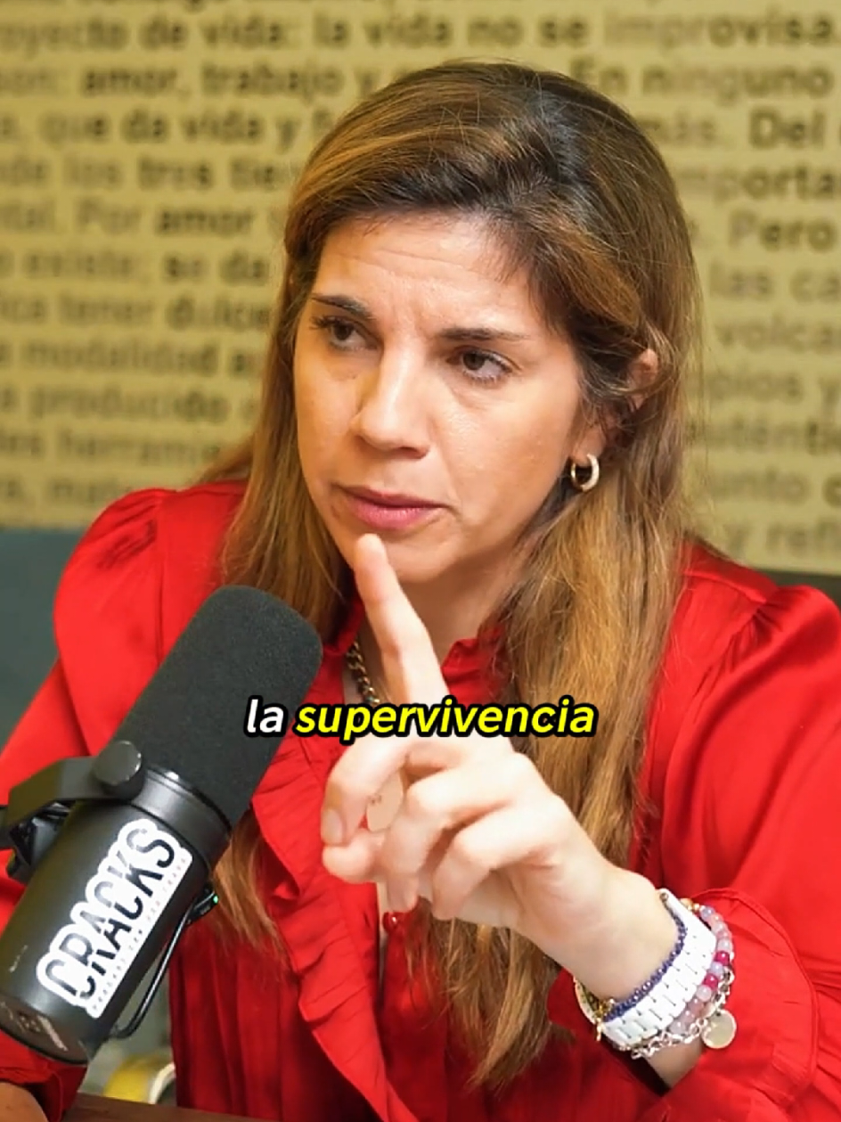@DISRUPCIÓN INTERNA
