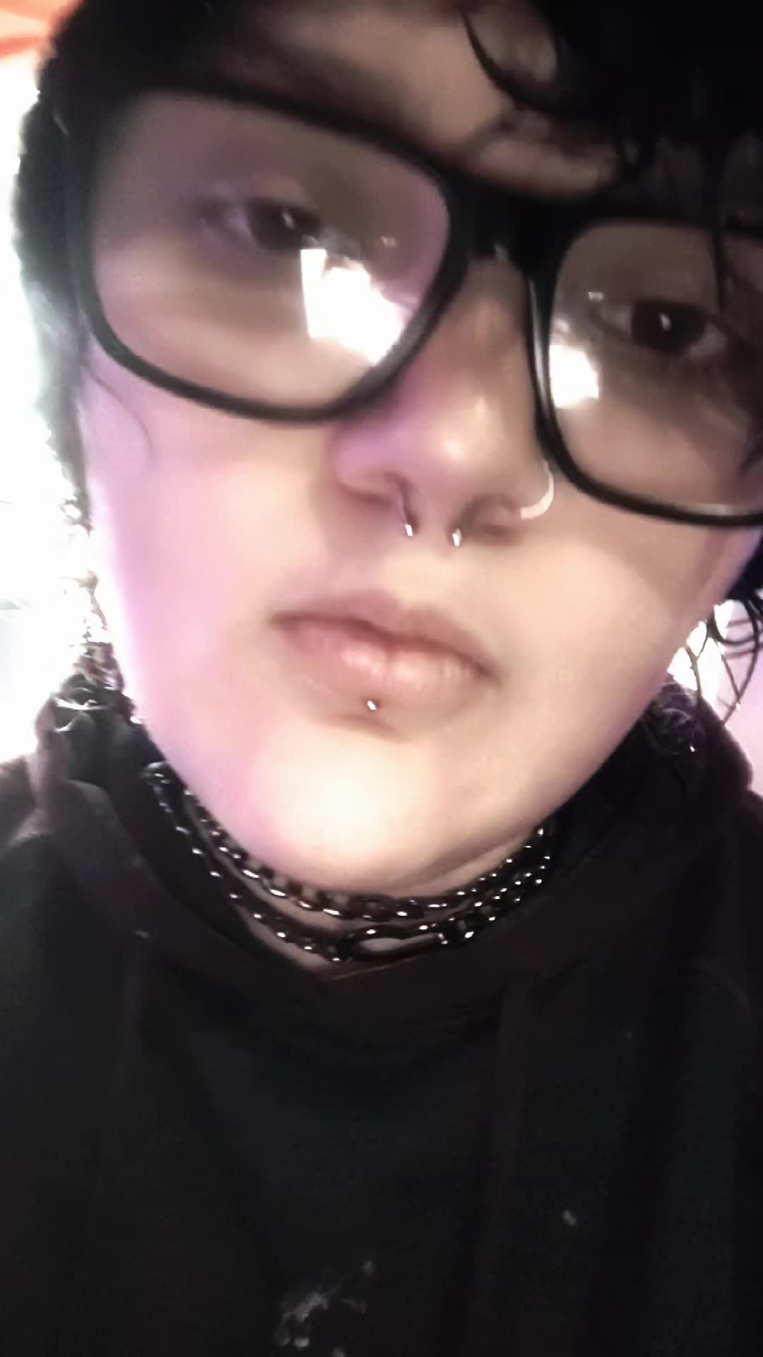 @x_livingdeadghoul_x