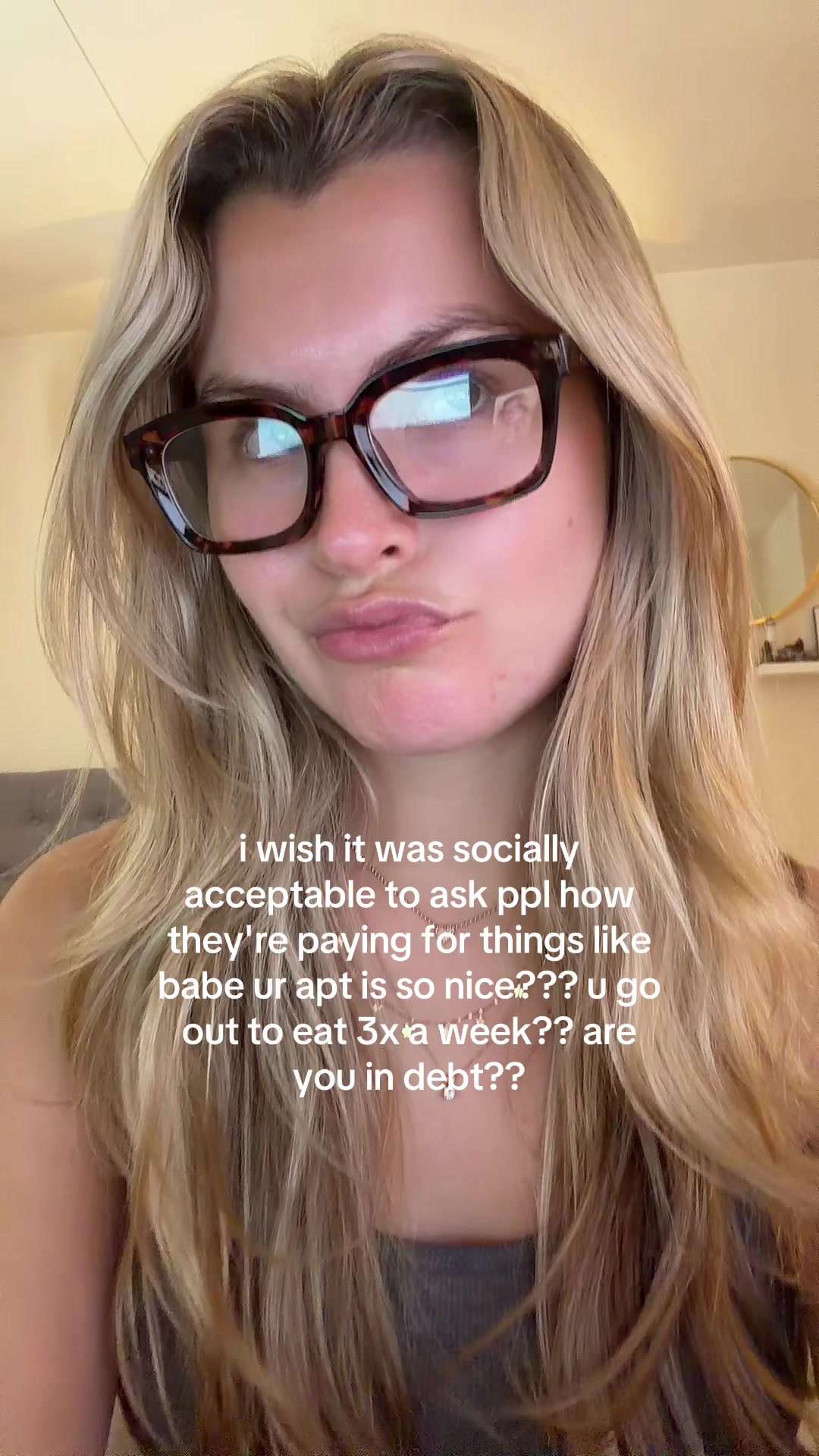 @chloe