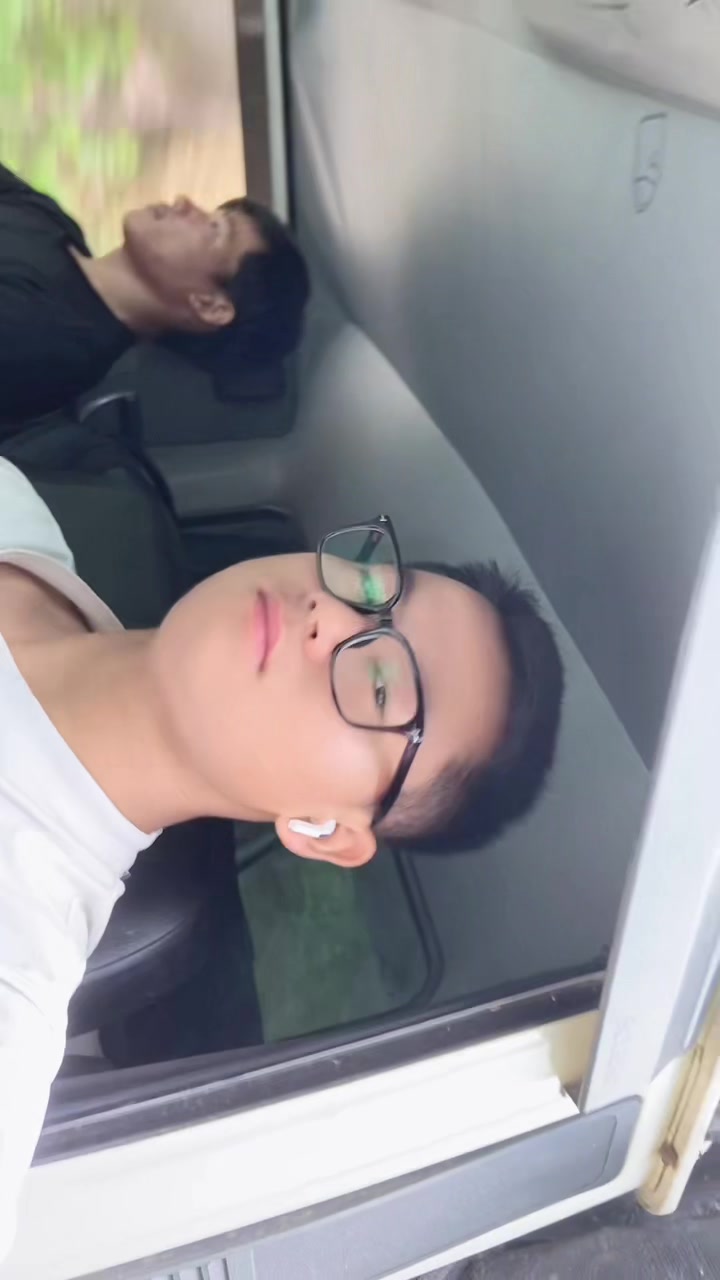 @𝐬𝐮𝐦𝐢𝐭Sami🌎👩❤️👨💫