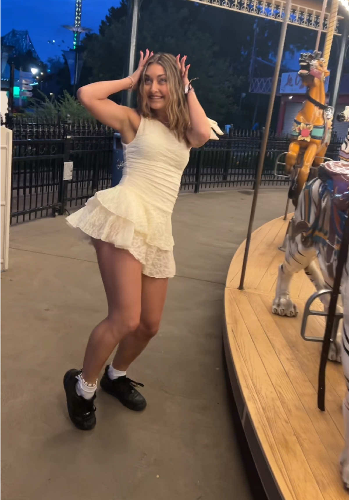 @Laurie Dara&icirc;che