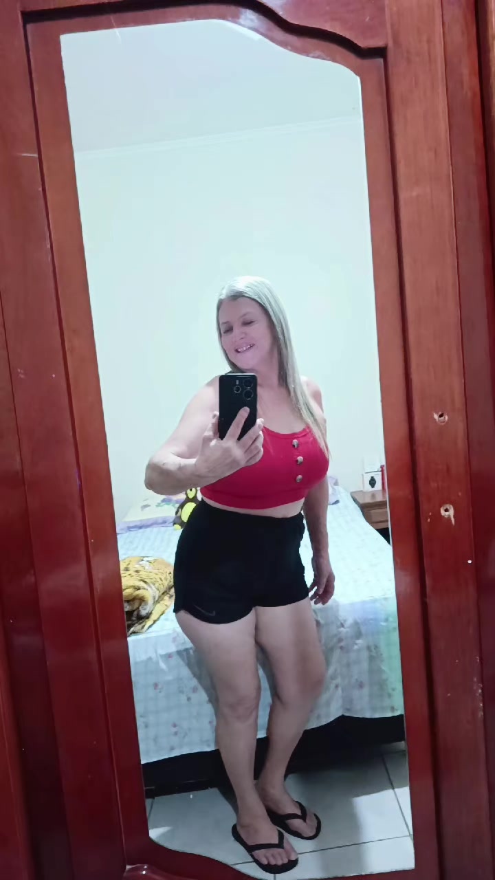 @loira rom&acirc;ntica