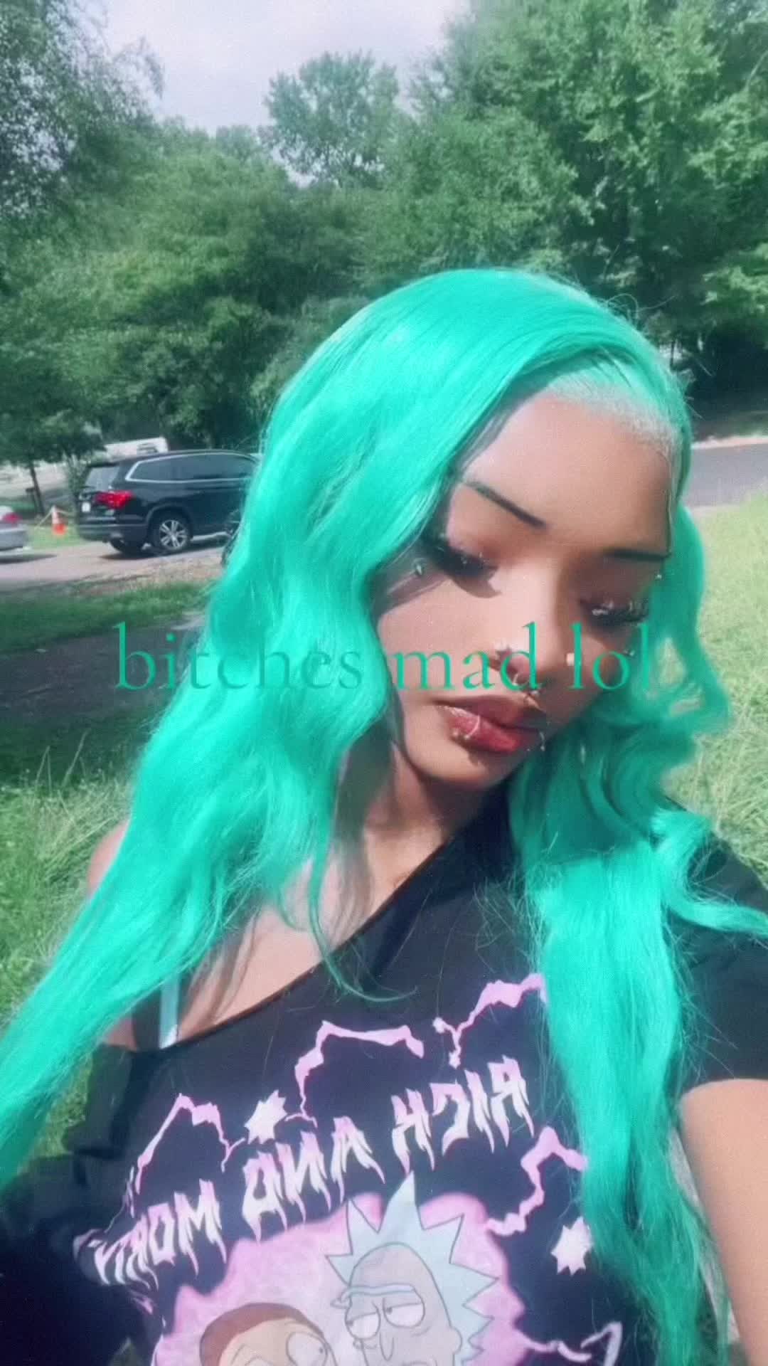 @piercemysouleatmyskin