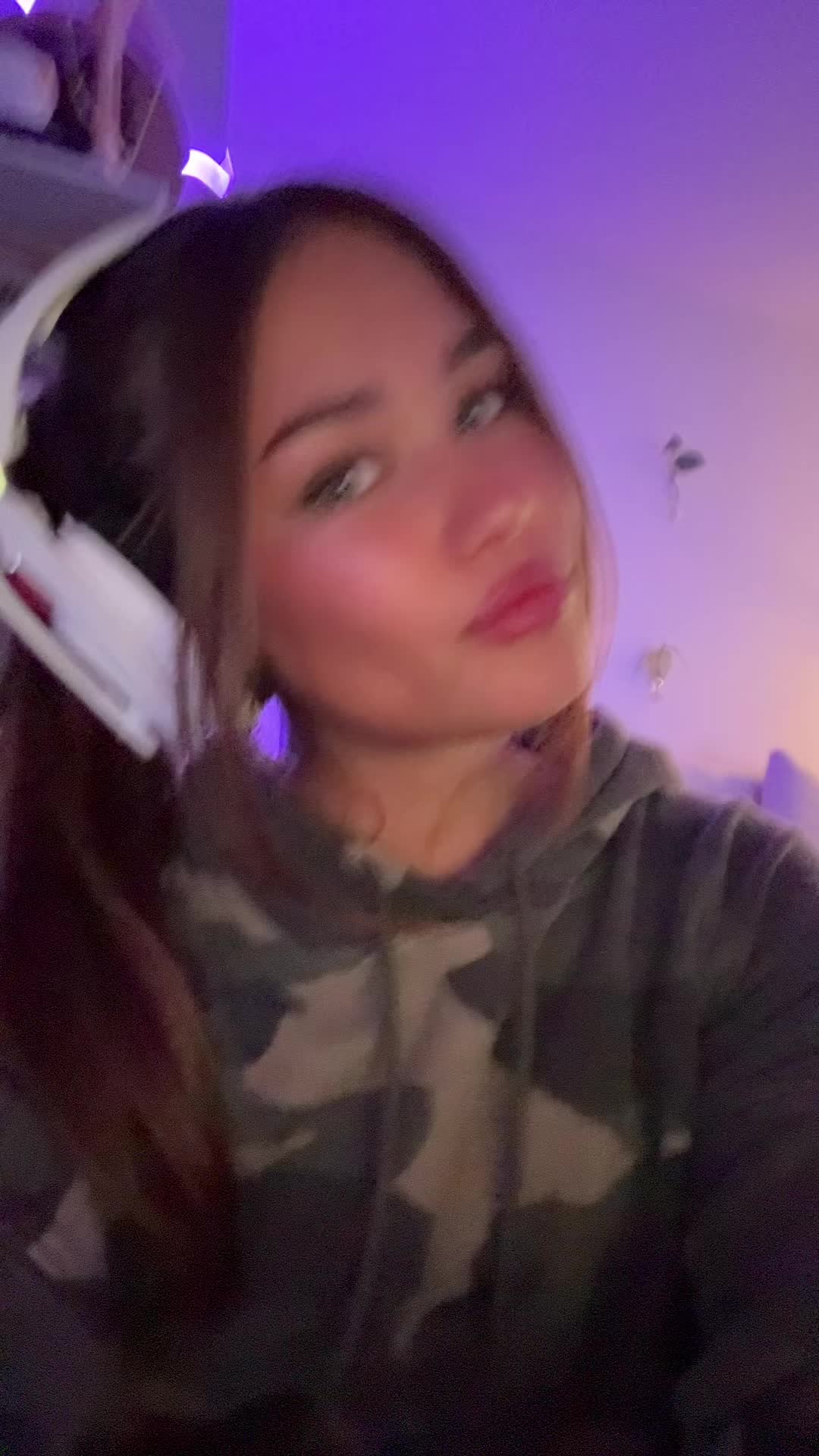 @fayleefruit