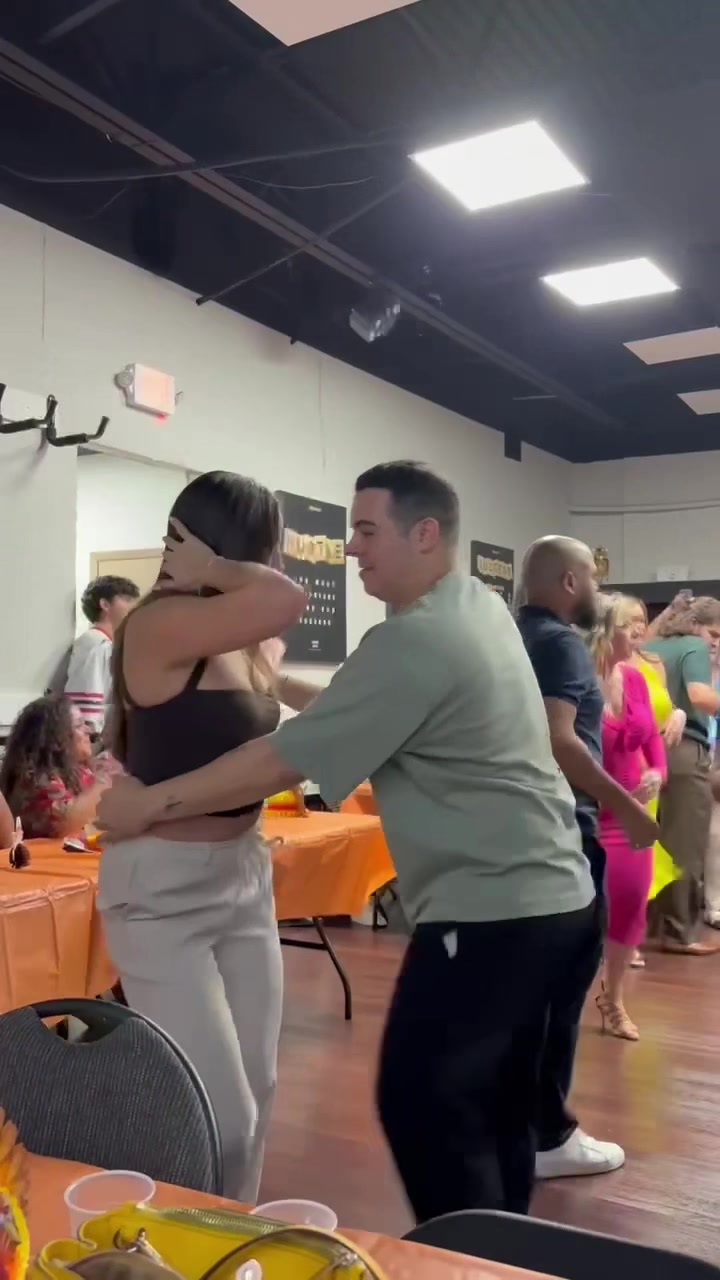 @Salsa Dance Society