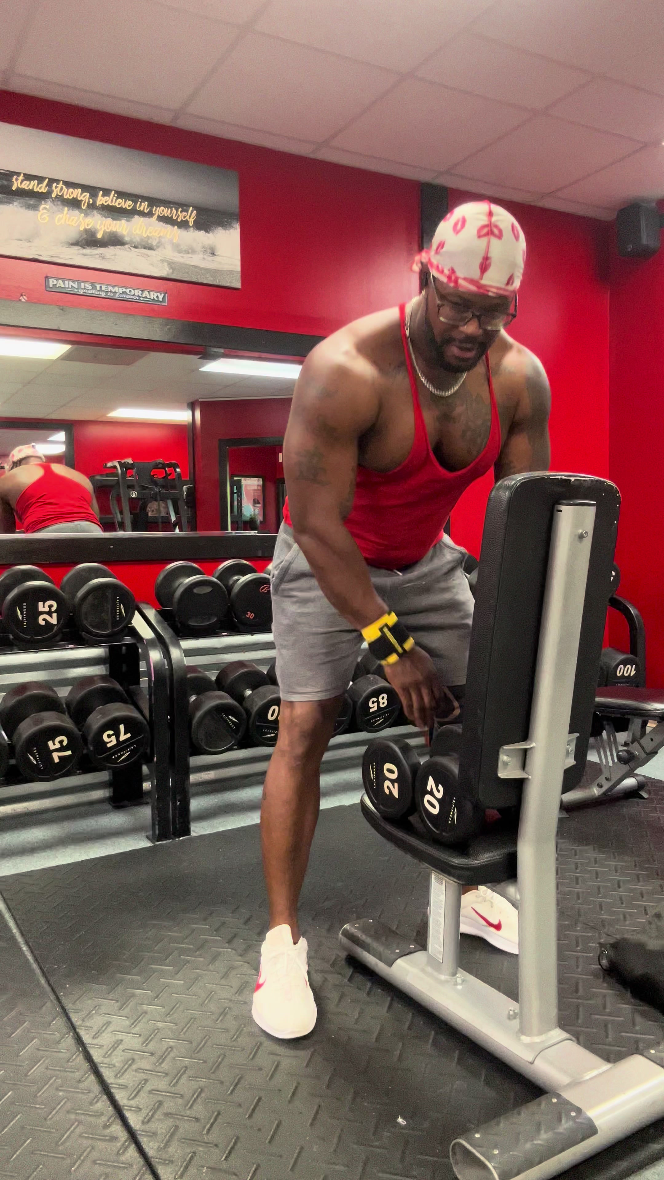 @Swole delgado💪🏾